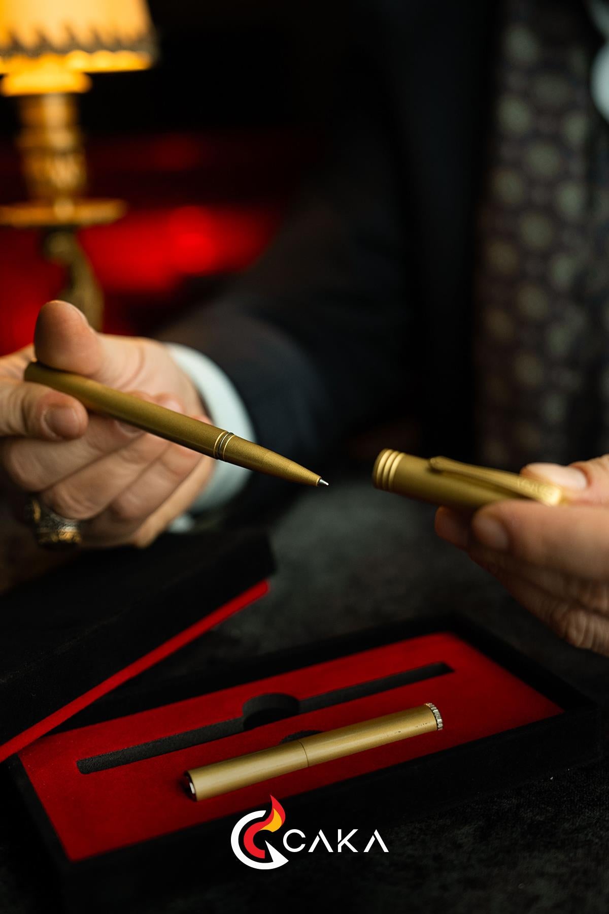 Kalem & Çakmak Serisi – Ateş & Mürekkep Seti