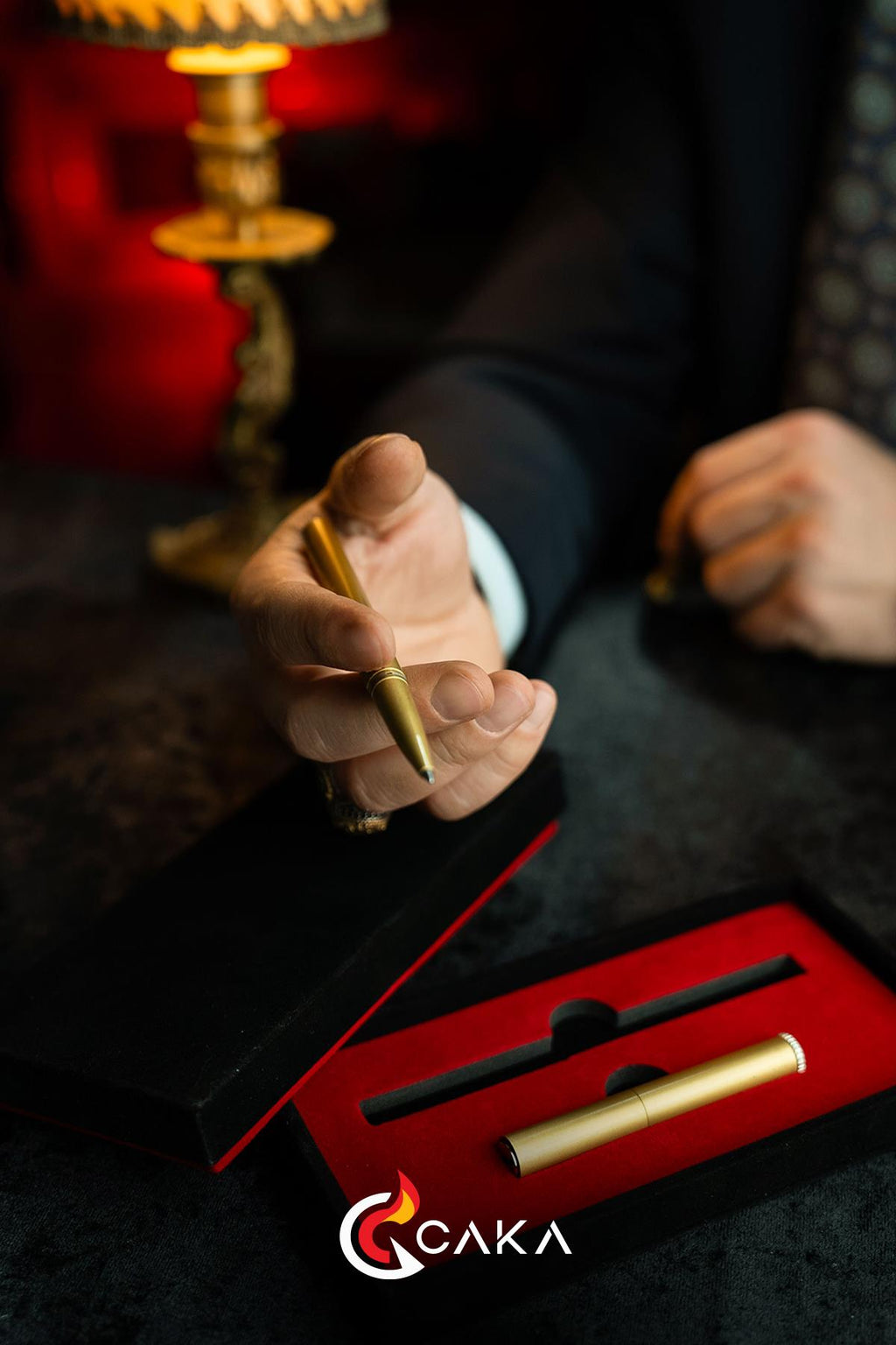 Kalem & Çakmak Serisi – Ateş & Mürekkep Seti