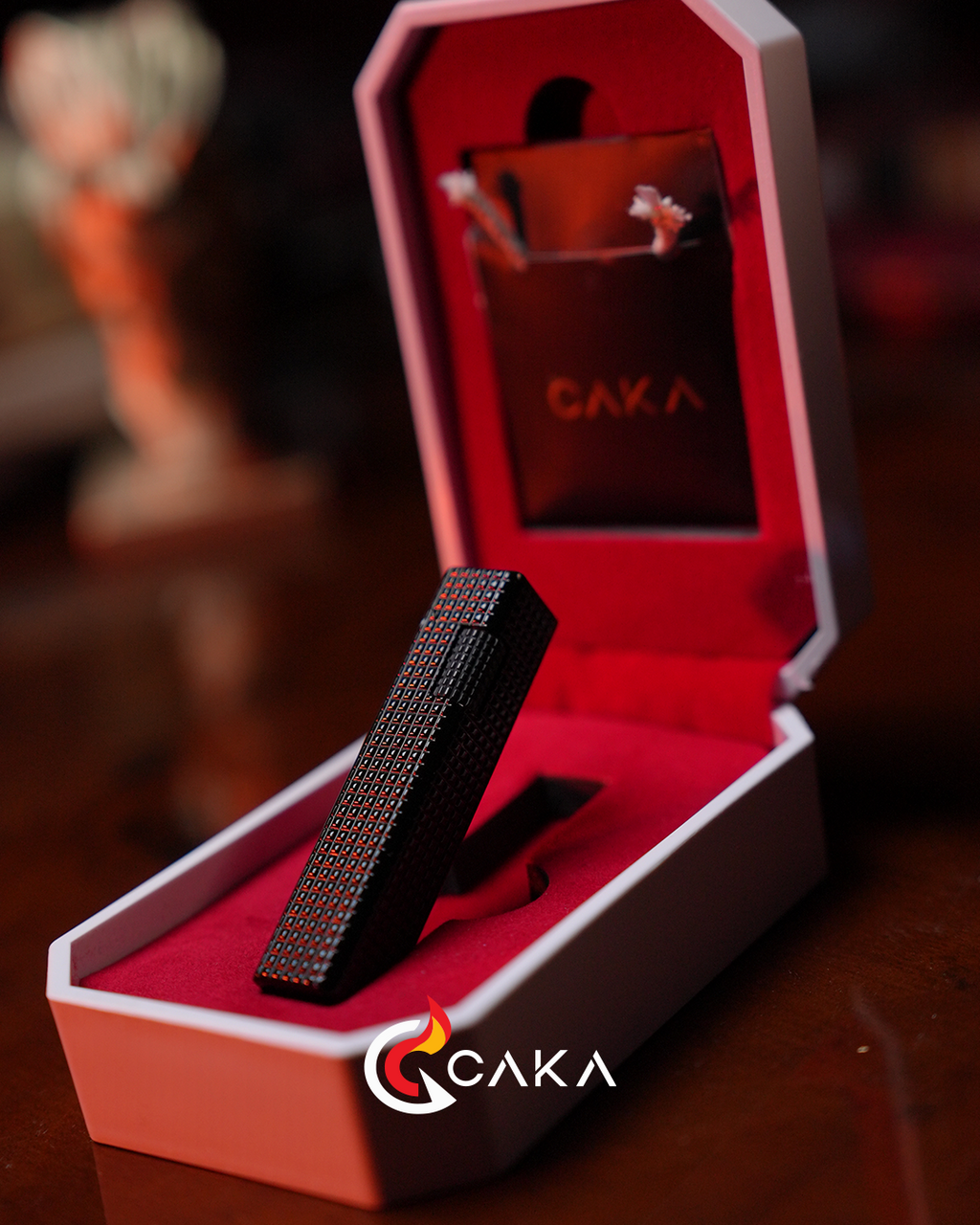 Petra Serisi – Titan Black